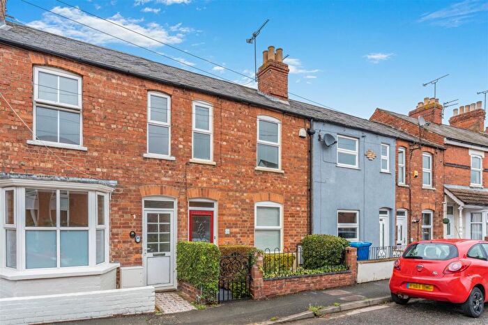 2 Bedroom Terraced House For Sale In Merton Street, Banbury, OX16