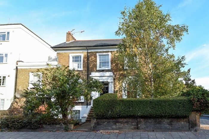 1 Bedroom Property To Rent In Lansdowne Way, London, SW8