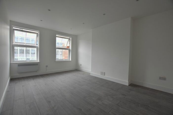 2 Bedroom Flat To Rent In London Road, Bromley, BR1