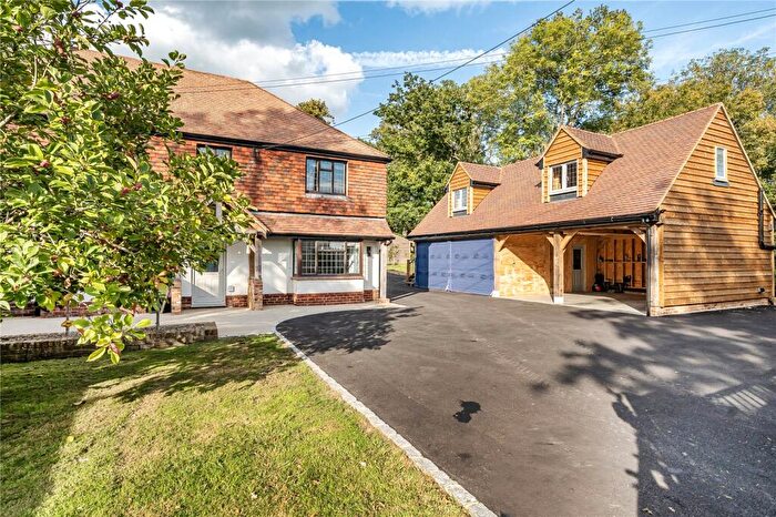 4 Bedroom Equestrian Facility For Sale In New Road, Billingshurst, RH14
