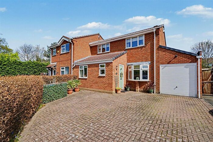 3 Bedroom Semi Detached House For Sale In Thorpe Leys, Long Eaton, NG10