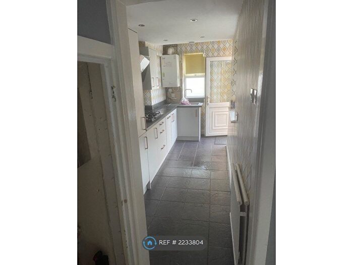 3 Bedroom Terraced House To Rent In Skipton Road, Harrogate, HG1