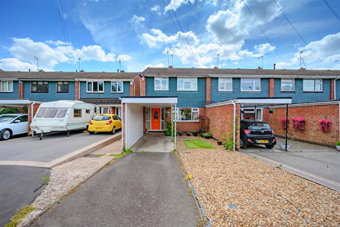 3 Bedroom End Of Terrace House For Sale In Ballingham Close, Tile Hill, Coventry, CV4