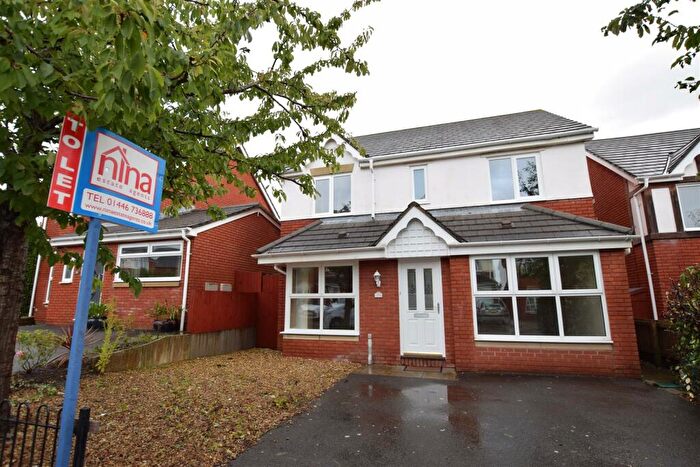 4 Bedroom Detached House To Rent In Rhodfa Sweldon, Barry, CF62