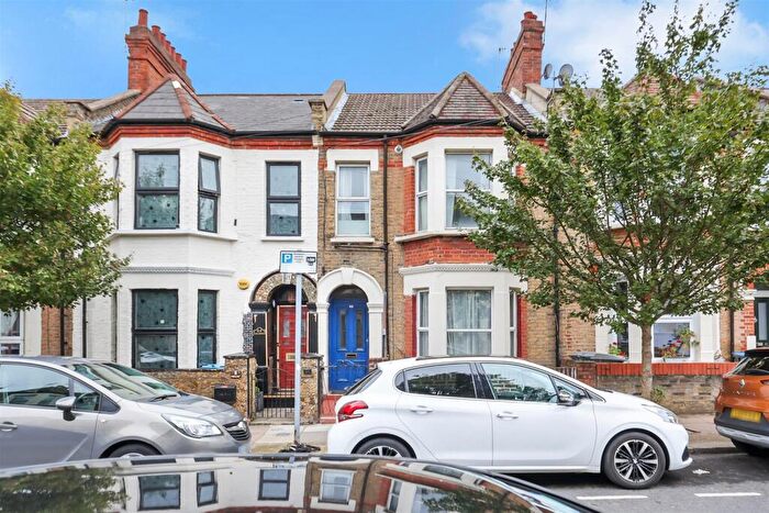 3 Bedroom Terraced House For Sale In Burns Road, London, NW10