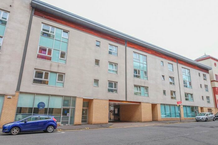 2 Bedroom Flat To Rent In Dunblane Street, Glasgow, G4