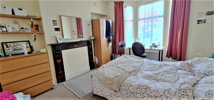 6 Bedroom End Of Terrace House To Rent In Humber Avenue, Coventry, CV1