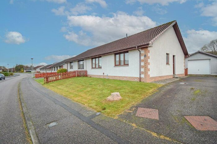 3 Bedroom Semi-Detached Bungalow For Sale In Castlehill Gardens, Inverness, IV2