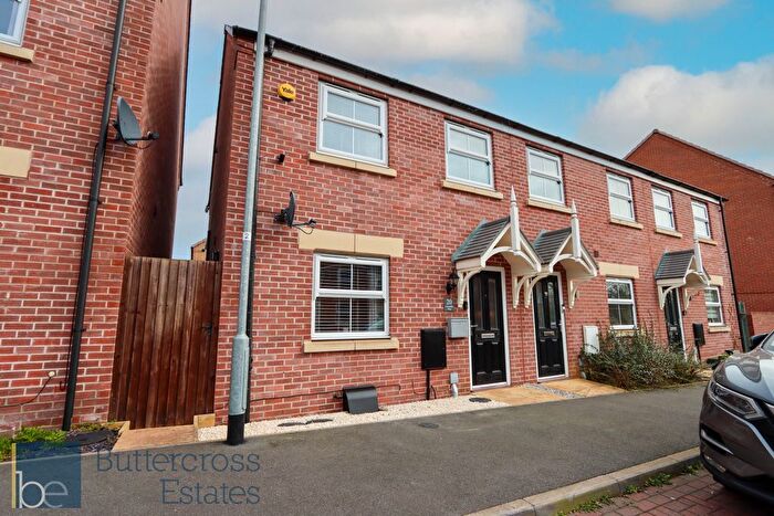 3 Bedroom End Terrace House For Sale In Lavender Way, Newark, NG24