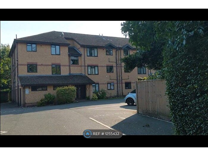 2 Bedroom Flat To Rent In Cavendish Road, Bournemouth, BH1