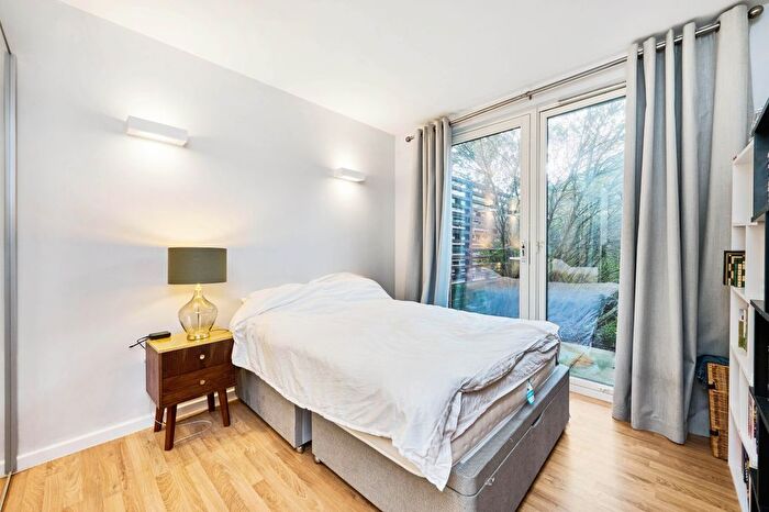 1 Bedroom Flat For Sale In Mountearl Gardens, London, SW16