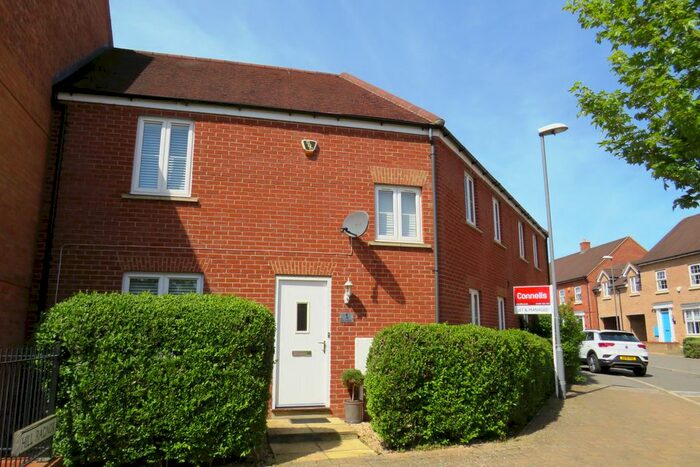 3 Bedroom Property To Rent In Hill Radnor, Buckingham, MK18