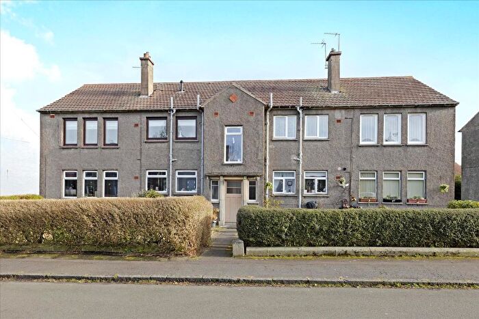 3 Bedroom Flat For Sale In / Silverknowes Crescent, Edinburgh, EH4