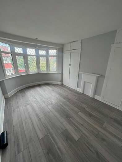 3 Bedroom Terraced House To Rent In Selwyn Avenue, Ilford, IG3