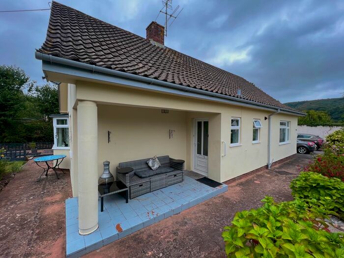 2 Bedroom Detached Bungalow To Rent In Hillview Road, Minehead, TA24