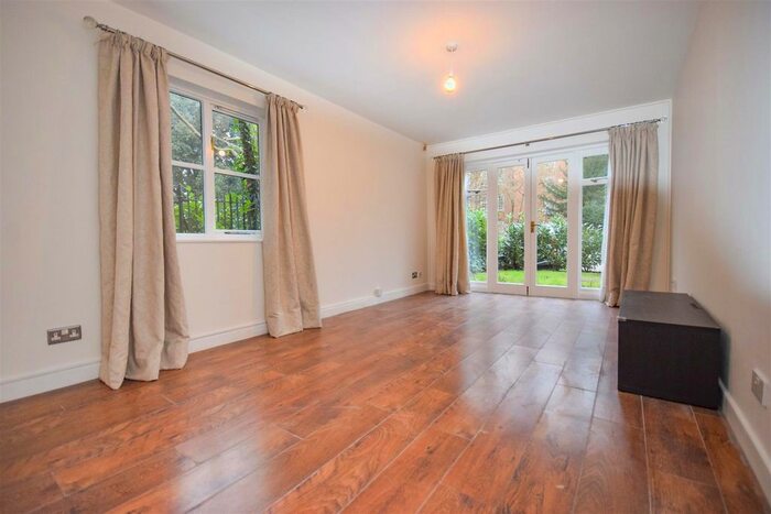 2 Bedroom Flat To Rent In Parkside, London SW19