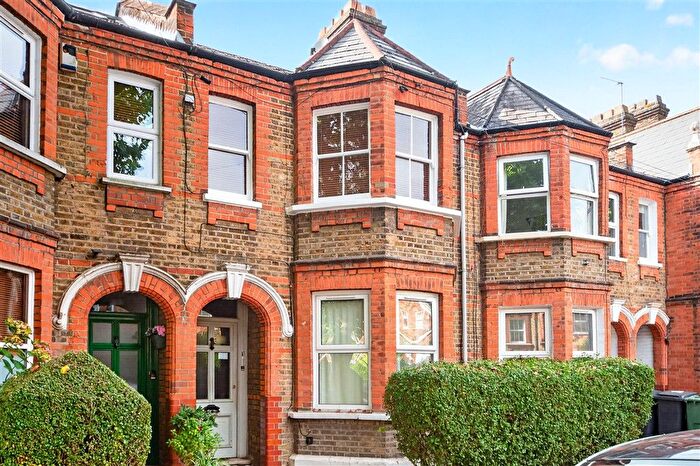 1 Bedroom Flat For Sale In Edward Road, Walthamstow, E17