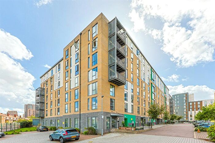 1 Bedroom Apartment For Sale In Needleman Close, Colindale, NW9