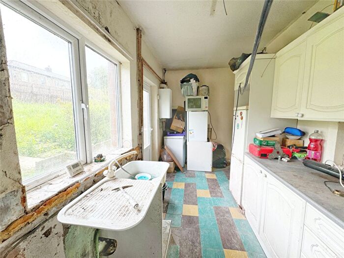 2 Bedroom Semi-Detached House For Sale In Maple Avenue, Haslingden, Rossendale, BB4