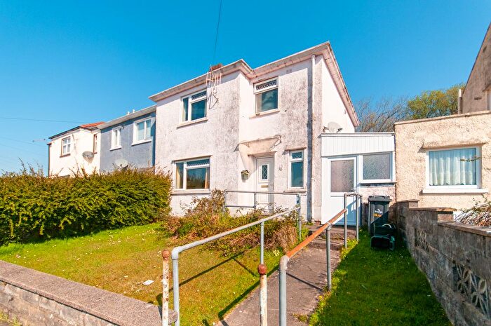 3 Bedroom Semi-Detached House For Sale In Heol Philip, Lower Cwmtwrch, Swansea, SA9