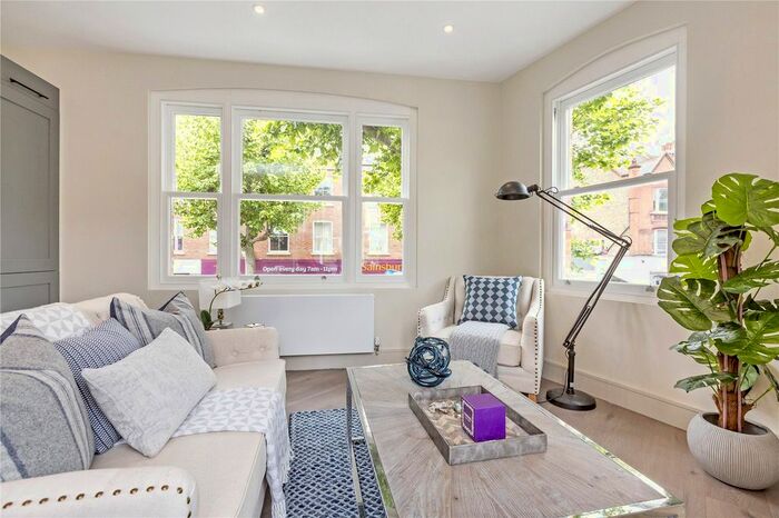 1 Bedroom Flat To Rent In Hazlebury Road, Fulham, SW6