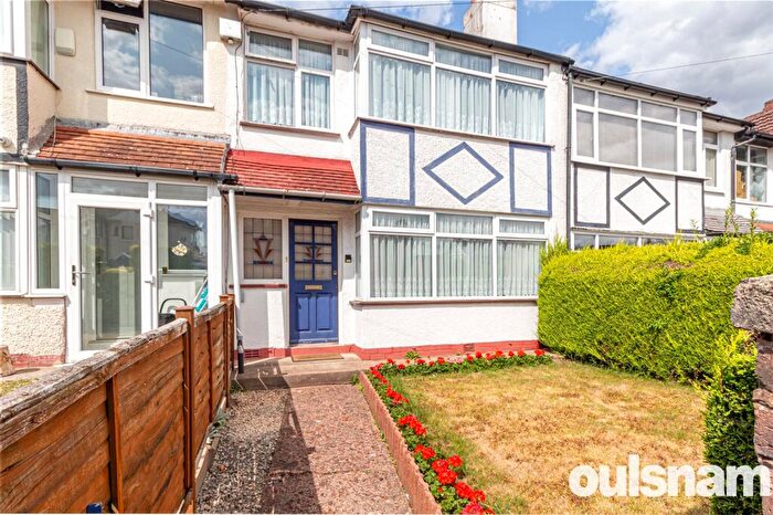 3 Bedroom Terraced House For Sale In Hill Bank Road, Kings Norton, Birmingham, West Midlands, B38