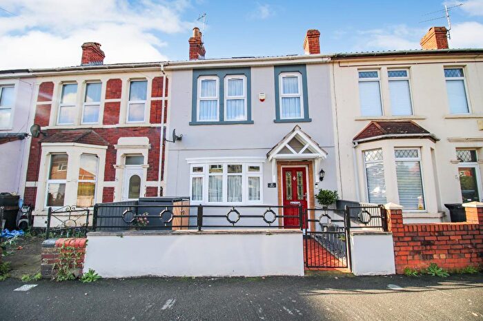3 Bedroom Terraced House For Sale In Rodney Road, Kingswood, Bristol, BS15