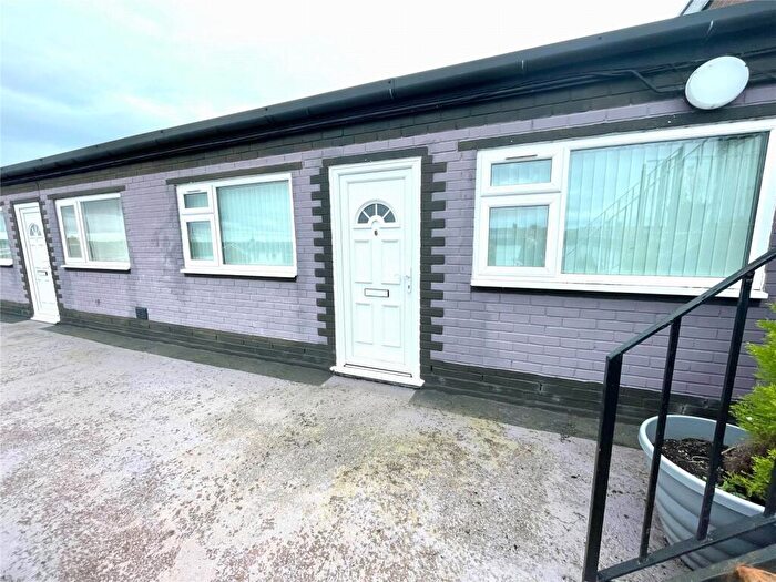 2 Bedroom Apartment To Rent In Englefield Avenue, Connah's Quay, Deeside, Flintshire, CH5