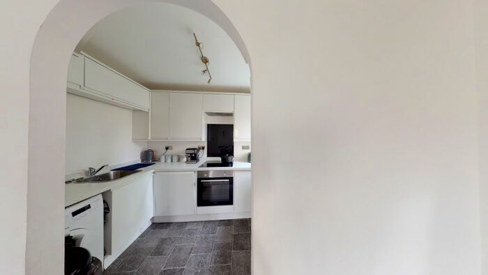 2 Bedroom Flat To Rent In Artesian Grove, Barnet, EN5