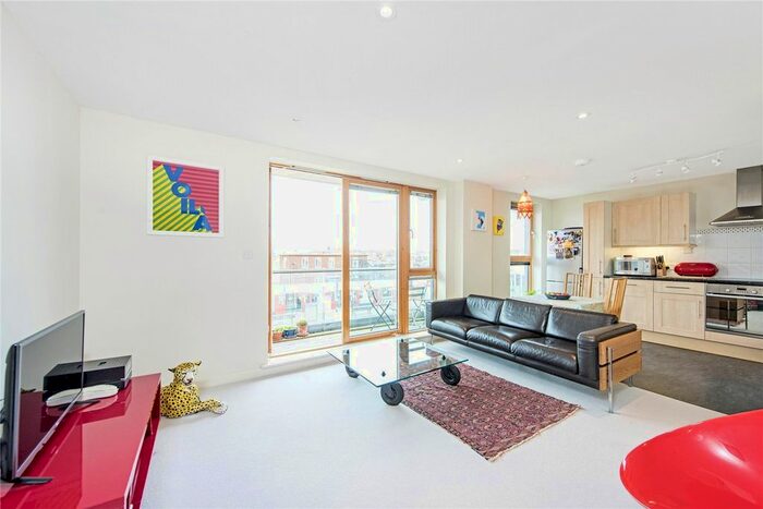 1 Bedroom Flat To Rent In Randall Court, Dairy Close, London, SW6
