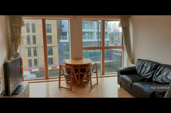 2 Bedroom Flat To Rent In Frances Wharf, London, E14