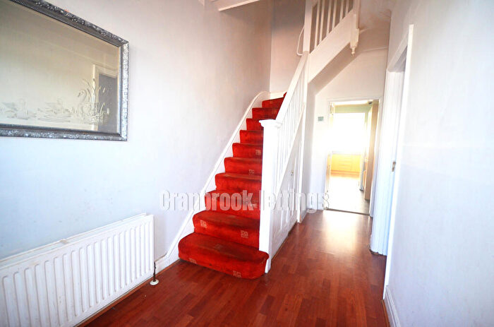 3 Bedroom Terraced House To Rent In Eastern Avenue, Ilford, IG2