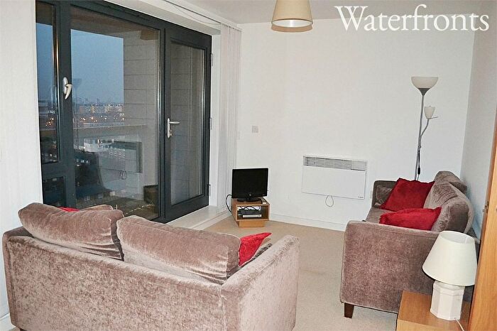 2 Bedroom Flat To Rent In Hallsville Road, London, E16
