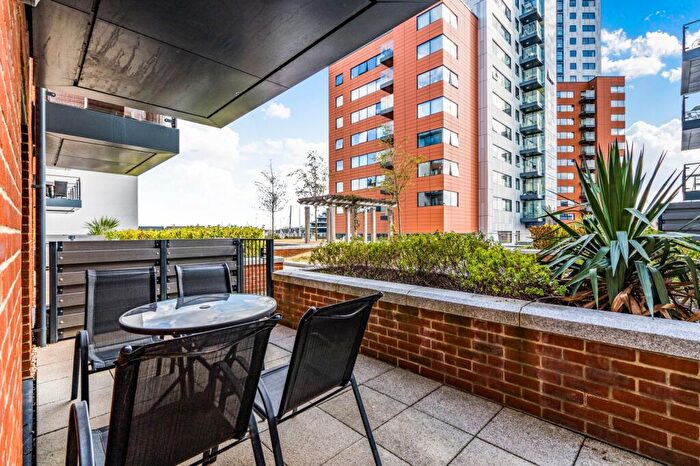 2 Bedroom House To Rent In The Blake Building, Admirals Quay, Ocean Way, SO14