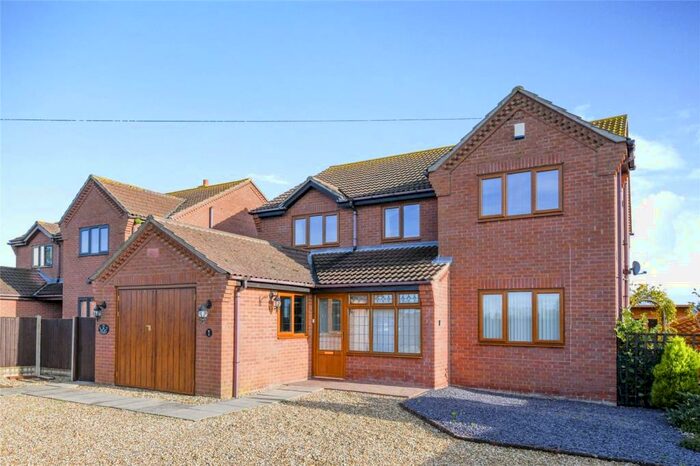 4 Bedroom Detached House For Sale In Clay Bank, South Kyme, Lincoln, Lincolnshire, LN4