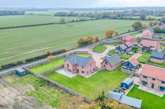 5 Bedroom Detached House For Sale In Modern Five Bedroom Home In Beeston, PE32