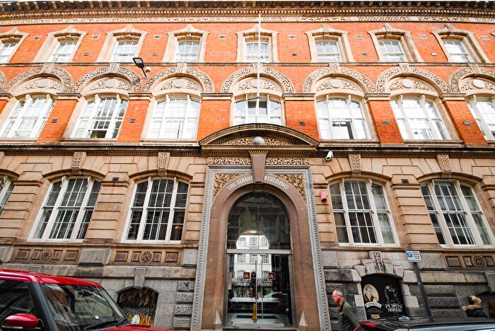 2 Bedroom Flat To Rent In Old Hall Street, Liverpool, L3