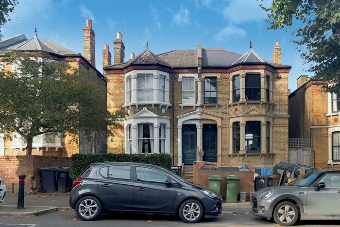 2 Bedroom Apartment To Rent In Pepys Road, London, SE14