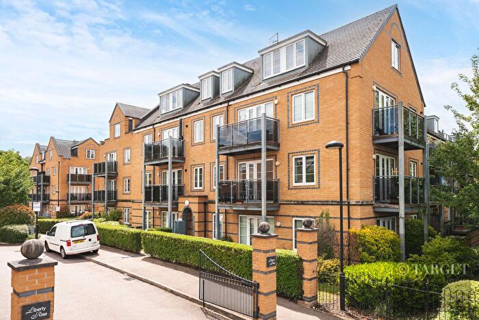 3 Bedroom Flat For Sale In Constables Way, Hertford, SG13
