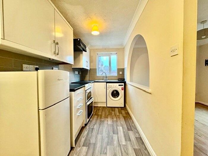 1 Bedroom Property To Rent In Cowley Close, Southampton, SO16