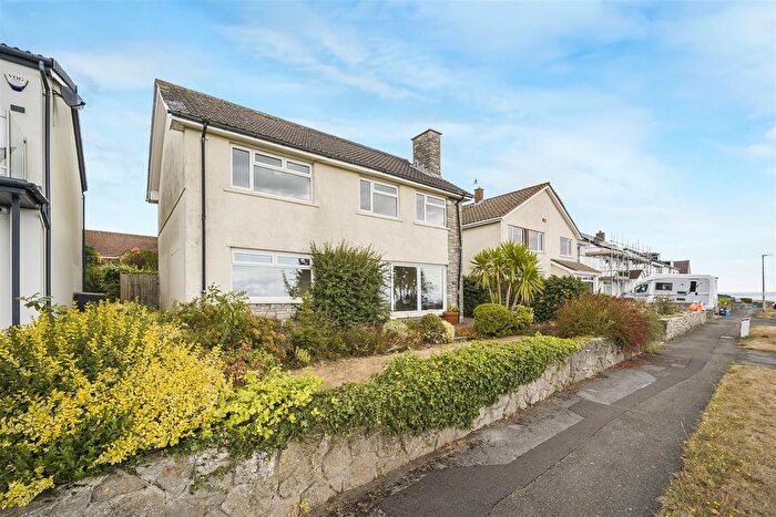 4 Bedroom Detached House For Sale In Marine Drive, Barry, CF62