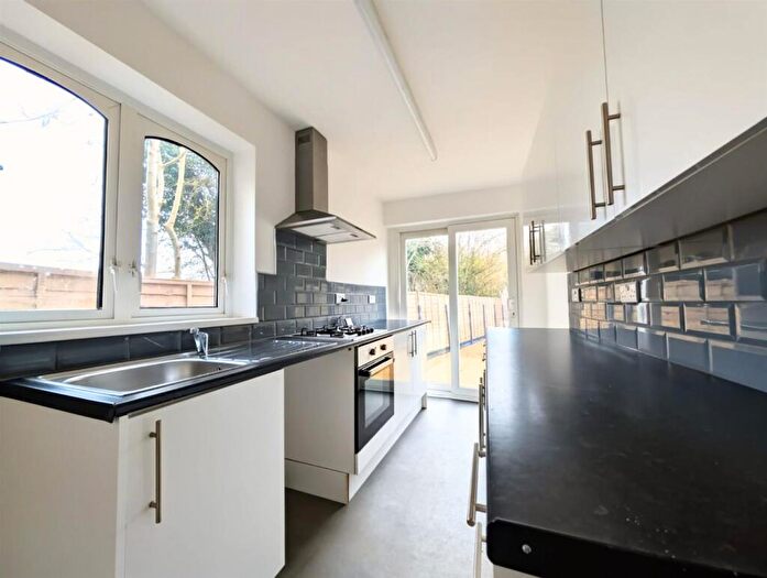 2 Bedroom End Of Terrace House To Rent In Clarence Street, Nuneaton, CV11