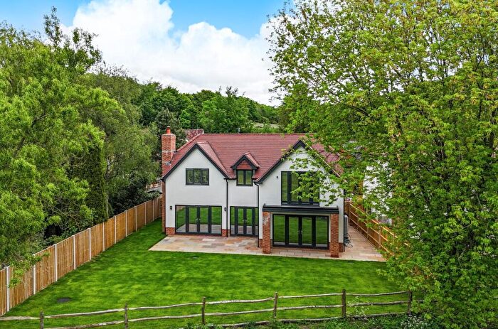 4 Bedroom Detached House For Sale In Marshmead Close, Clarendon, Salisbury, Wiltshire, SP5