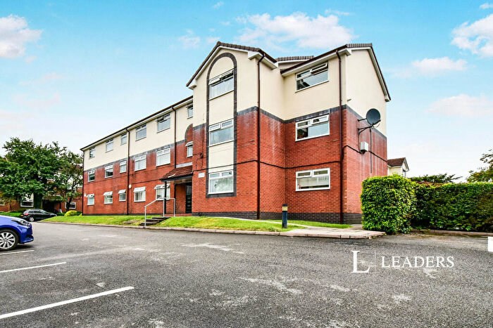 2 Bedroom Flat To Rent In Constance Gardens, Salford, M5