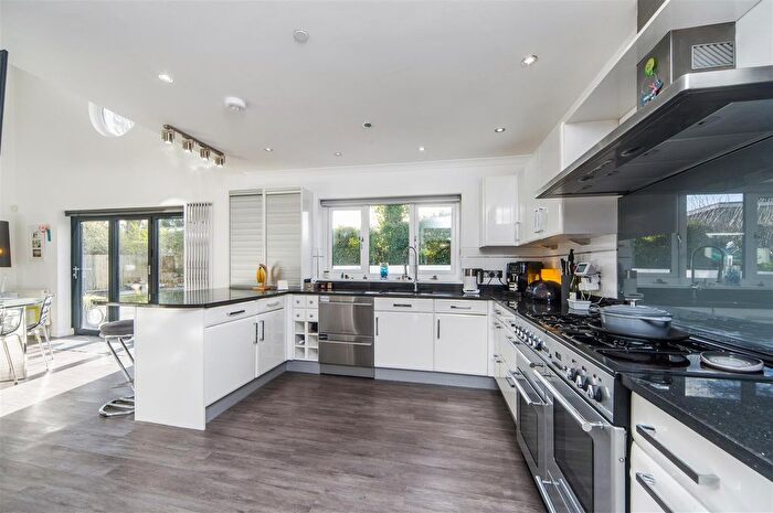 5 Bedroom Detached House For Sale In Farley Close, Truro, TR1