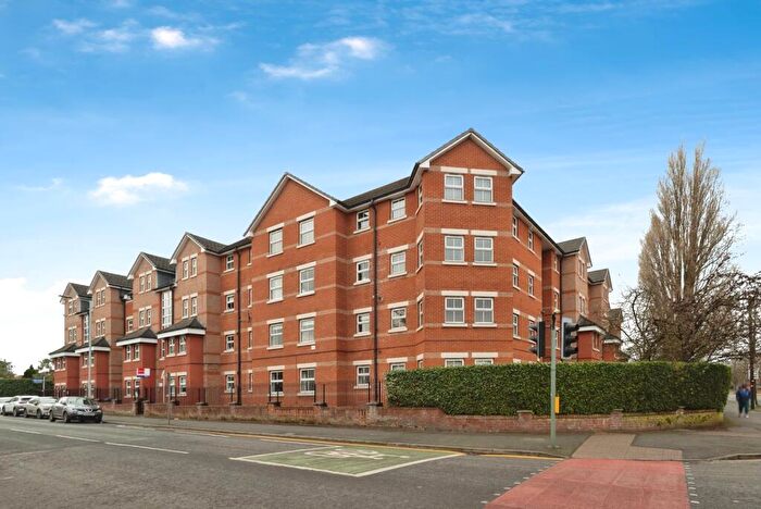 2 Bedroom Flat For Sale In School Lane, Didsbury, Manchester, Greater Manchester, M20