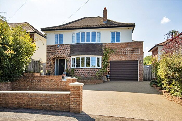 6 Bedroom Detached House For Sale In Redlands Road, Sevenoaks, Kent, TN13