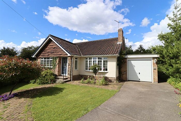 2 Bedroom Detached Bungalow For Sale In Springdale Road, Market Weighton, YO43