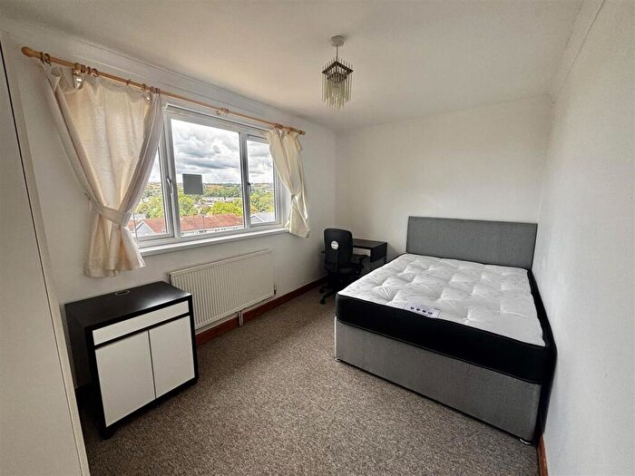 4 Bedroom Terraced House To Rent In Shaws Way, Bath, BA2