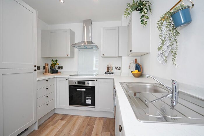 3 Bedroom Detached House For Sale In Claughton Fields, Dudley, DY2